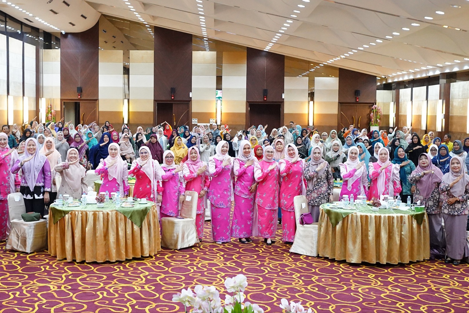 BRK Syariah dan Dekranasda Riau Latih 175 UMKM Kuasai Literasi Keuangan, Dorong Kemandirian Ekonomi Daerah