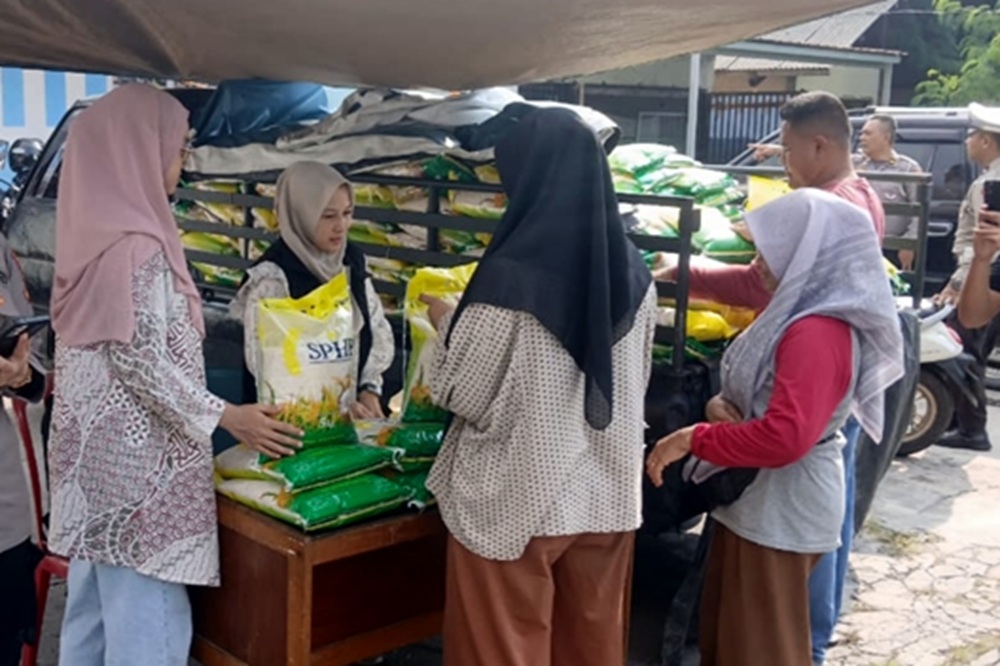 Gerakan Pangan Murah di Pekanbaru, 2,5 Ton Beras Ludes Diserbu Warga