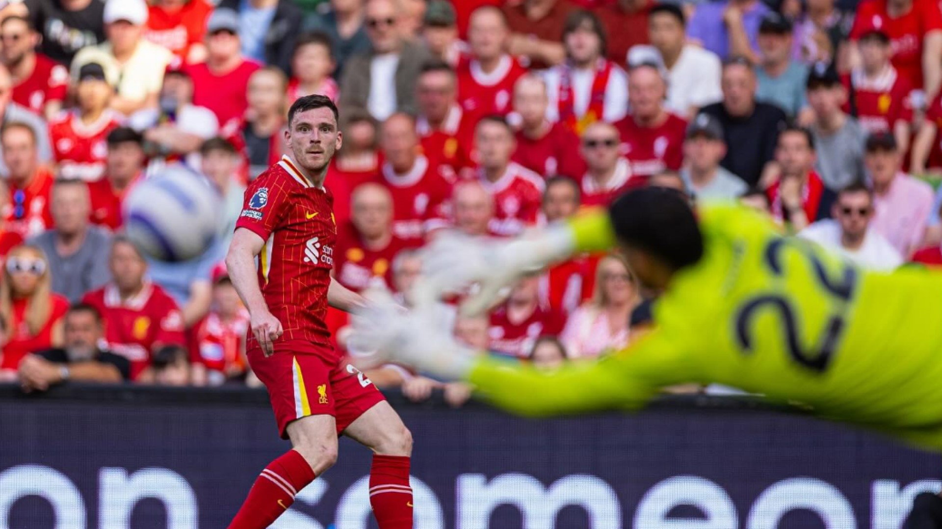 Liverpool Tahan Robertson, Kepindahan ke Tottenham Gagal Terwujud
