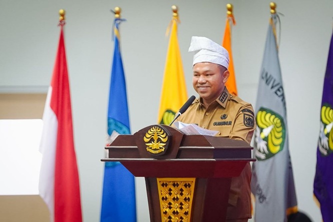 Pendidikan Jadi Poros Pembangunan Riau, Gubernur Abdul Wahid Dorong Gerakan 1 Rumah 1 Sarjana
