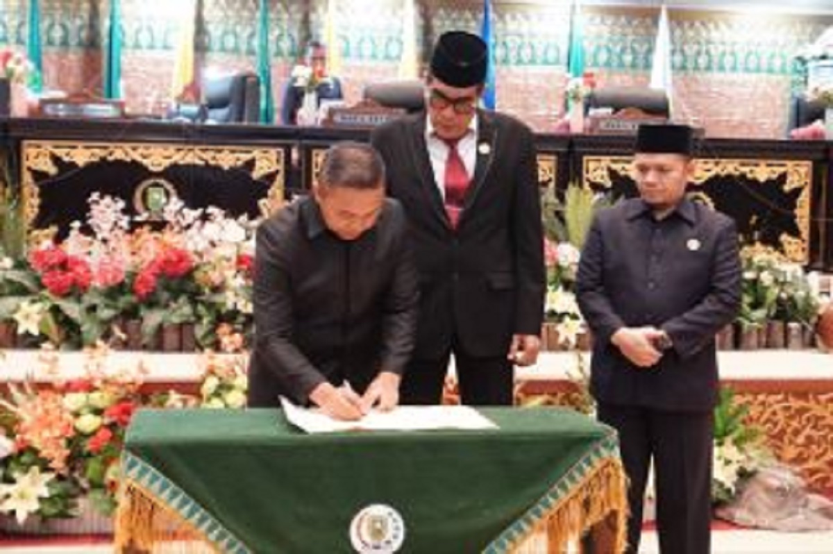 RPJMD Riau 2025-2029 Disahkan, Gubernur Wahid Tekankan Kolaborasi Pembangunan