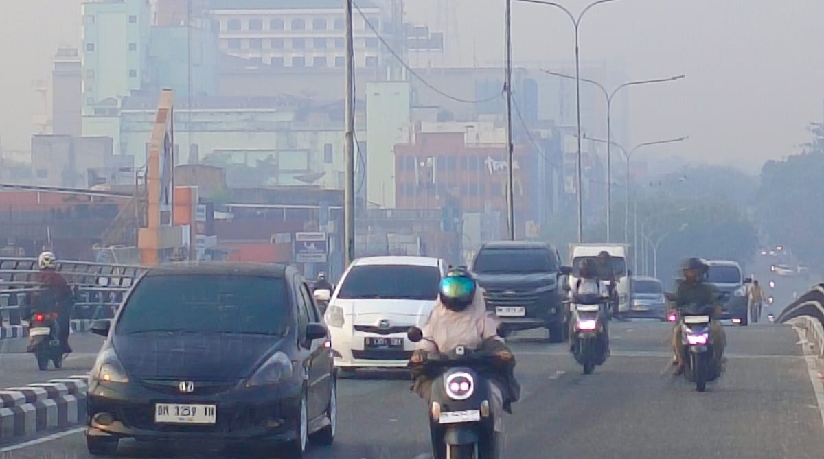 Empat Daerah di Riau Diselimuti Kabut Asap, Ribuan Titik Panas Karhutla Tersebar di Sumatera