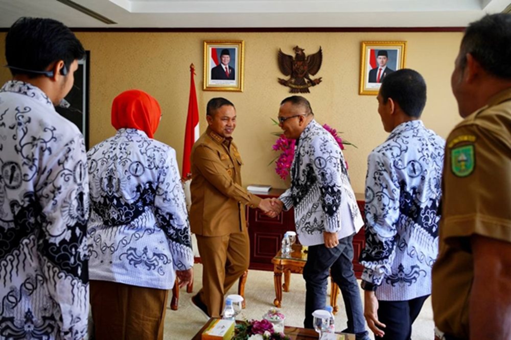 PGRI Riau Dukung Langkah Gubernur Abdul Wahid Tingkatkan Fasilitas dan Profesionalisme Guru