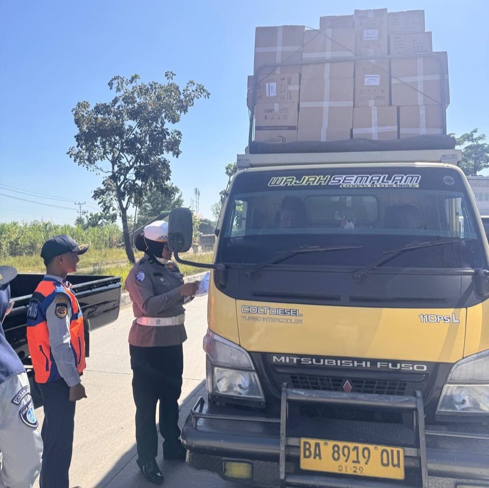 80 Truk ODOL Terjaring Razia di Pekanbaru, Lalu Lintas Macet & Warga Terganggu!