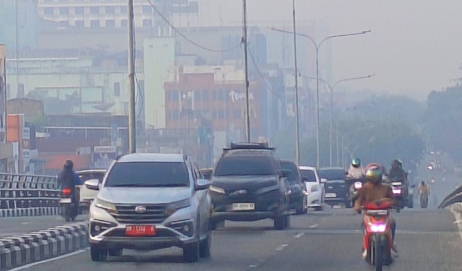 Kualitas Udara Pekanbaru Sangat Tidak Sehat, Asap dan Ribuan Hotspot Kepung Sumatera