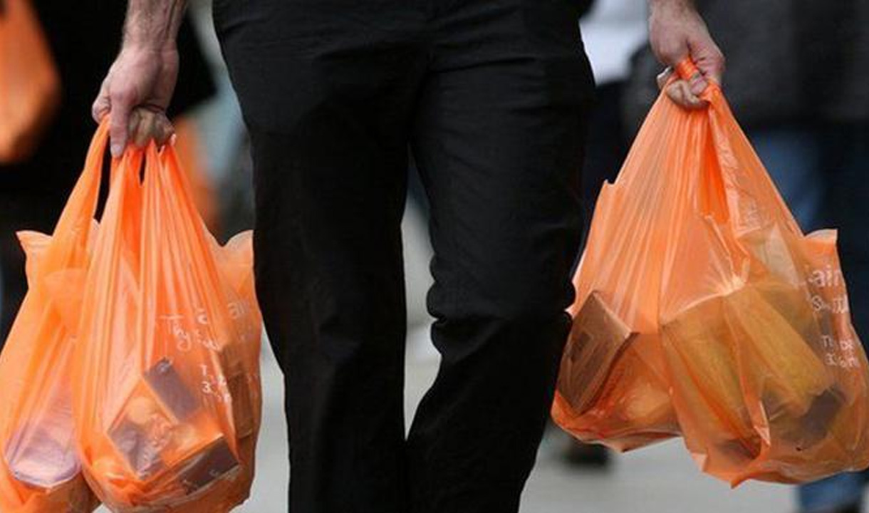 Wali Kota Pekanbaru Dorong Program Green City, Minimarket Dilarang Jual Kantong Plastik