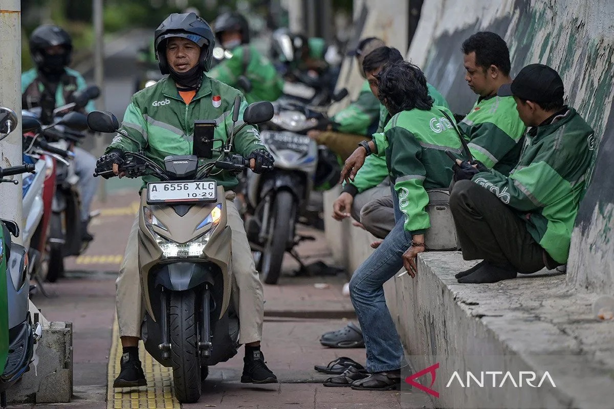 Realita Pahit Pengemudi Ojek Online: Bukan Solusi Pengangguran dan Jauh dari Sejahtera