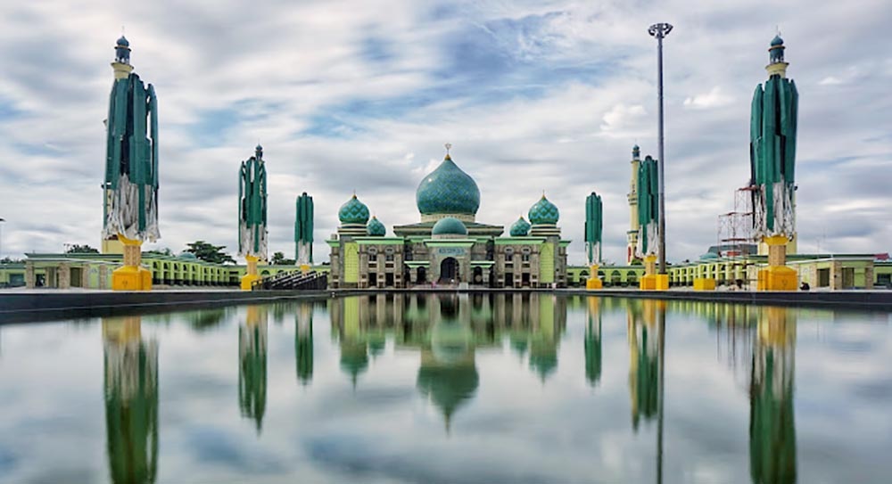 Masjid Ikonik di Riau yang Wajib Dikunjungi: Keindahan Arsitektur dan Nilai Sejarah