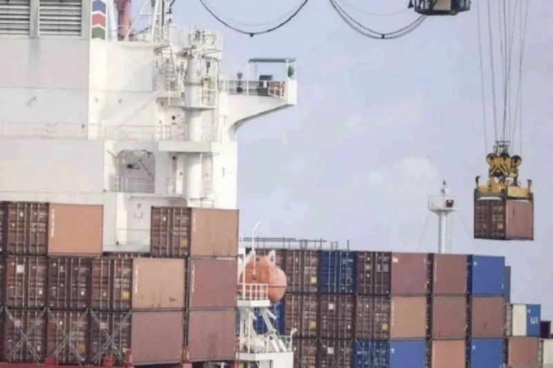 Ekspor Riau Tembus USD 15,8 Miliar, Sawit Jadi Primadona 2025