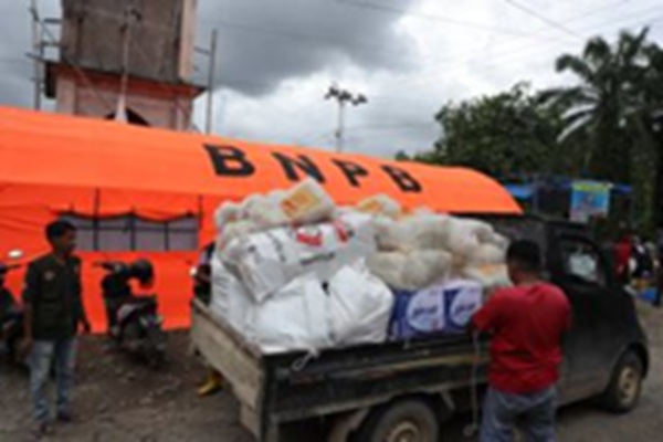 BNPB Ngebut Salurkan 2,8 Ton Bantuan Darurat ke Palembayan Agam: Warga Terdampak Pasti Terlayani!