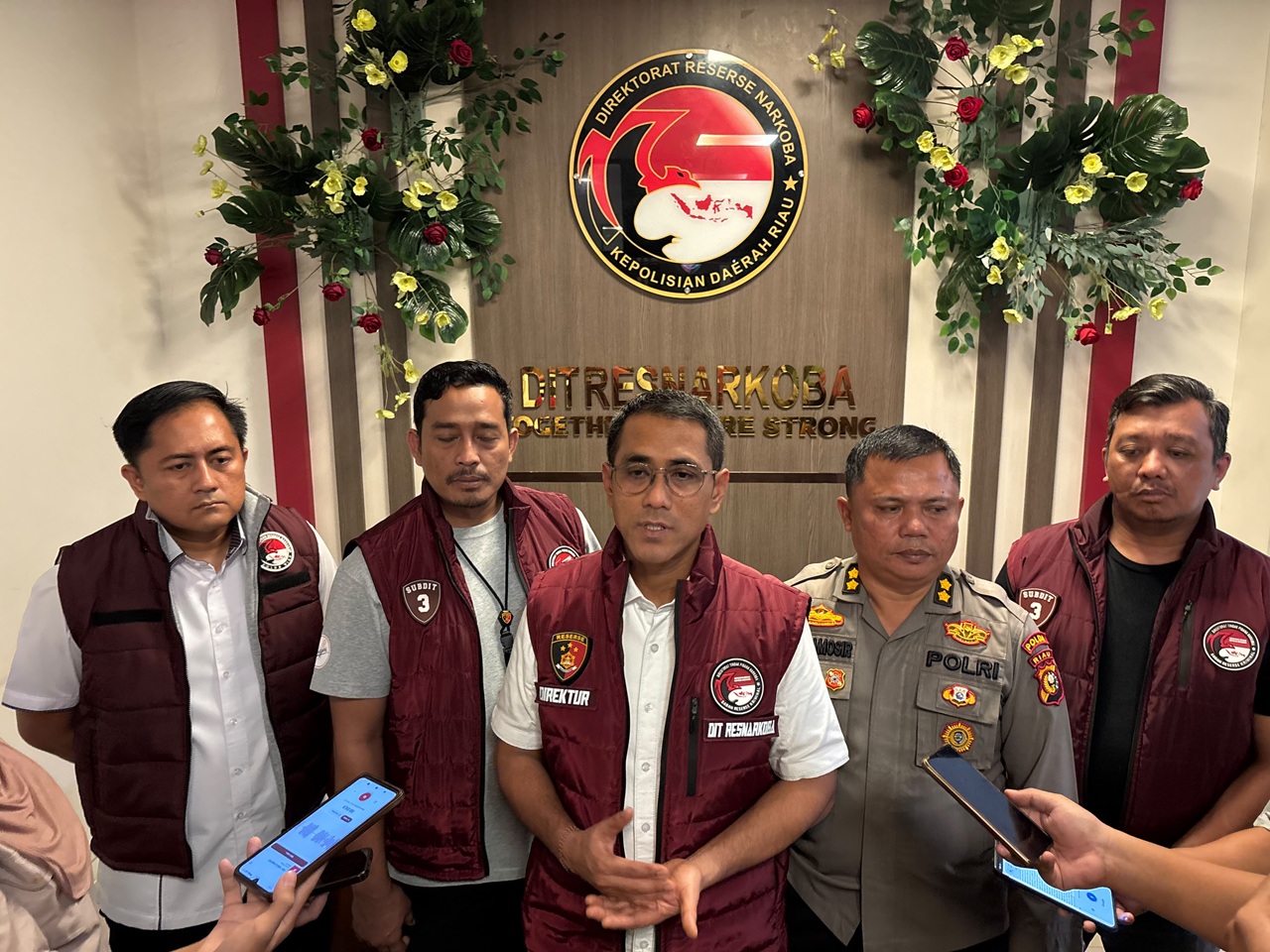 Hari Pertama Bertugas, Kapolda Riau Irjen Arman Razia THM di Pekanbaru, 68 Orang Digulung