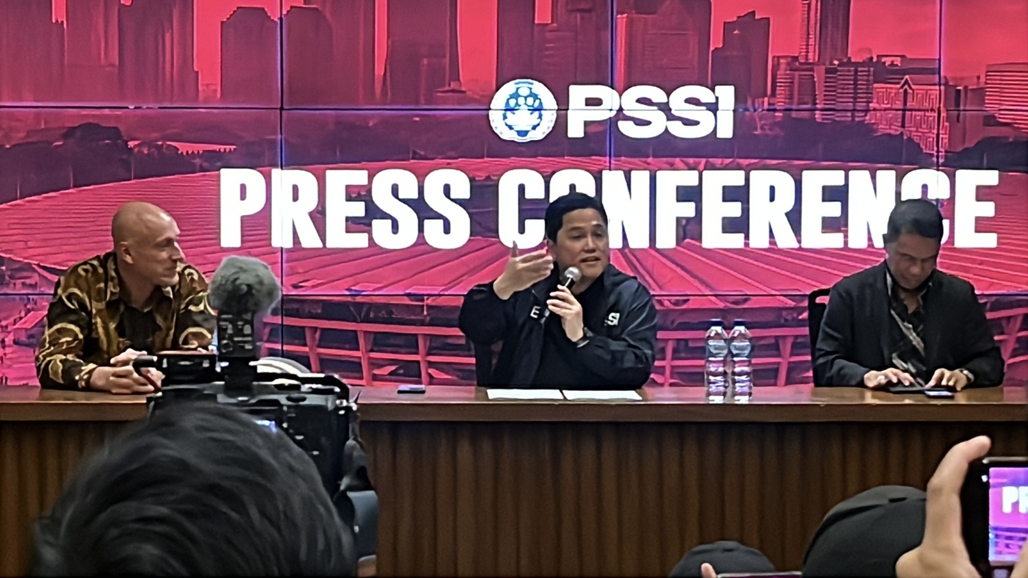Nova Arianto Naik Kelas ke Timnas U-20 Usai Bawa Indonesia Lolos ke Piala Dunia U-17