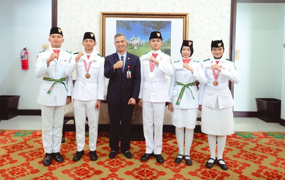 Dua Pelajar Riau Terpilih Jadi Paskibraka Nasional 2025, Jadi Kebanggaan Daerah