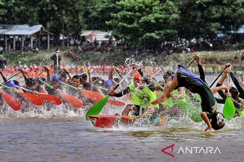 Kementerian Pariwisata Latih Pengelola Homestay Sambut Pacu Jalur 2025 di Kuantan Singingi