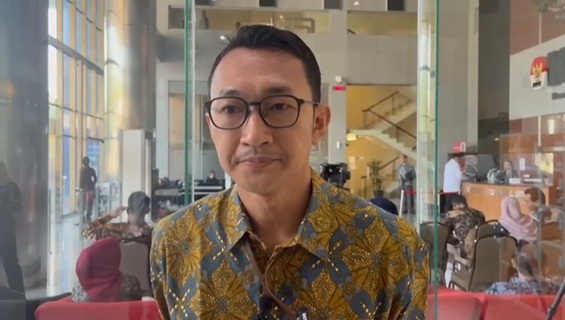 KPK Bawa 9 dari 10 Tersangka OTT Riau ke Jakarta, Uang Tunai Disita