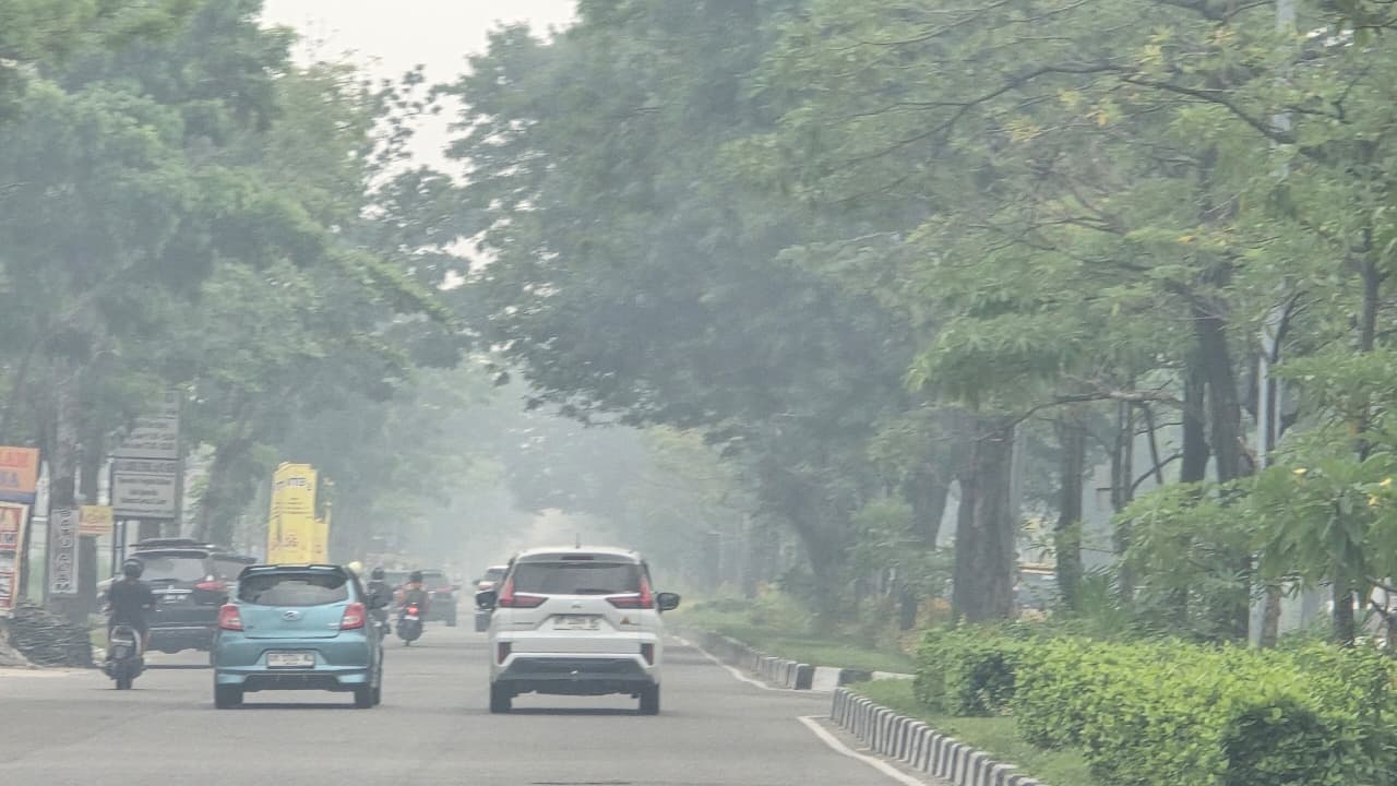 Kabut Asap di Pekanbaru Makin Parah, Sekolah Tutup