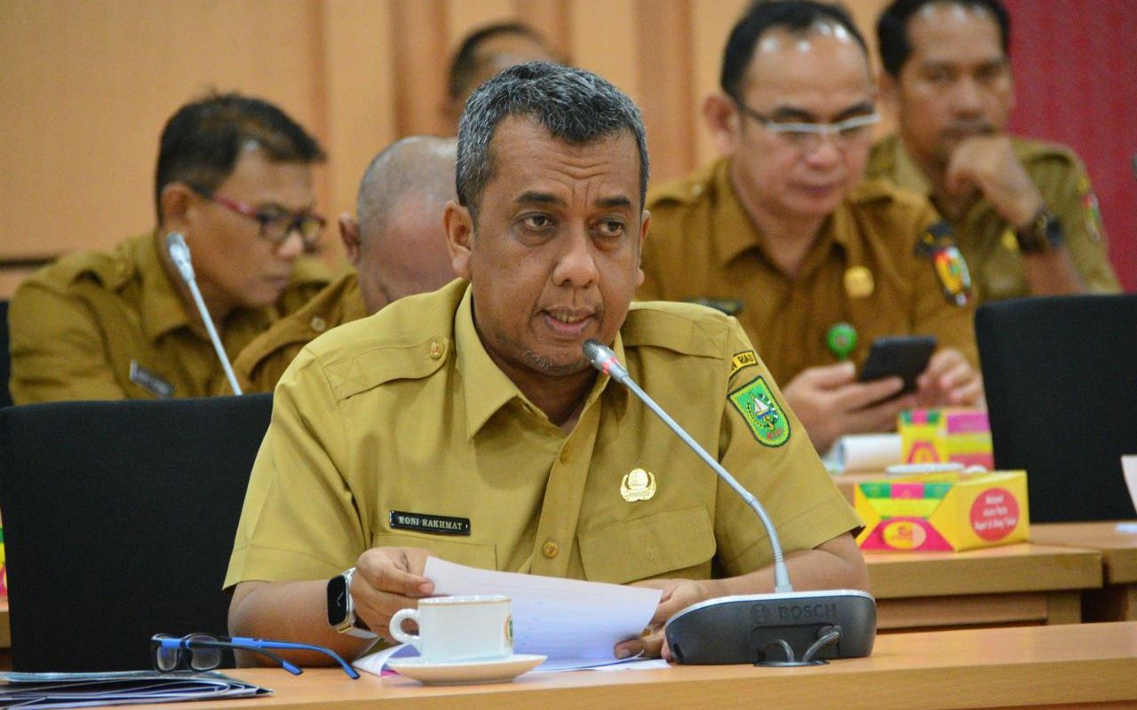 Roni Rakhmat Kawal Ketat 17 Aduan THR di Riau, 3 Perusahaan Akhirnya Luluh