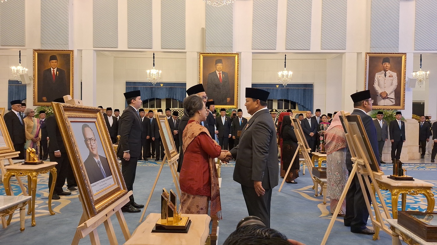 10 Tokoh Indonesia Resmi Dianugerahi Gelar Pahlawan Nasional 2025