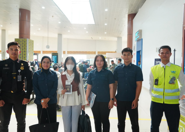 Imigrasi Pekanbaru Deportasi Warga Negara Malaysia Akibat Pelanggaran Keimigrasian