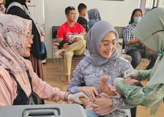 Capaian Imunisasi Riau Melonjak, Masuk 3 Besar Nasional dan Cetak Prestasi Baru