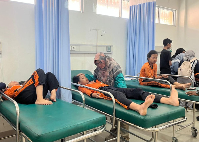 Bangunan Cagar Budaya Tangsi Belanda Siak Ambruk, 16 Peserta Study Tour Terluka