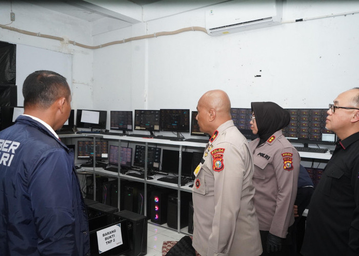 Polda Riau Bongkar Sindikat Judi Online Higgs Domino, Omzet Capai Rp3,6 Miliar!