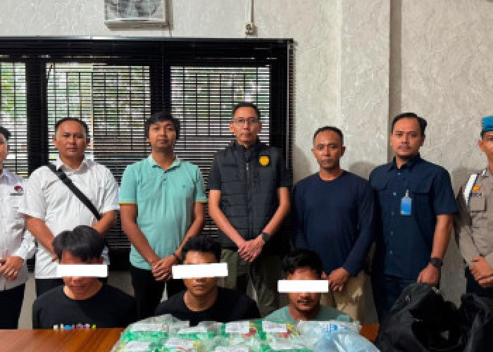 Polres Bengkalis Gagalkan Penyelundupan 8 Kg Sabu dan Ekstasi Lintas Wilayah, Tiga Kurir Ditangkap