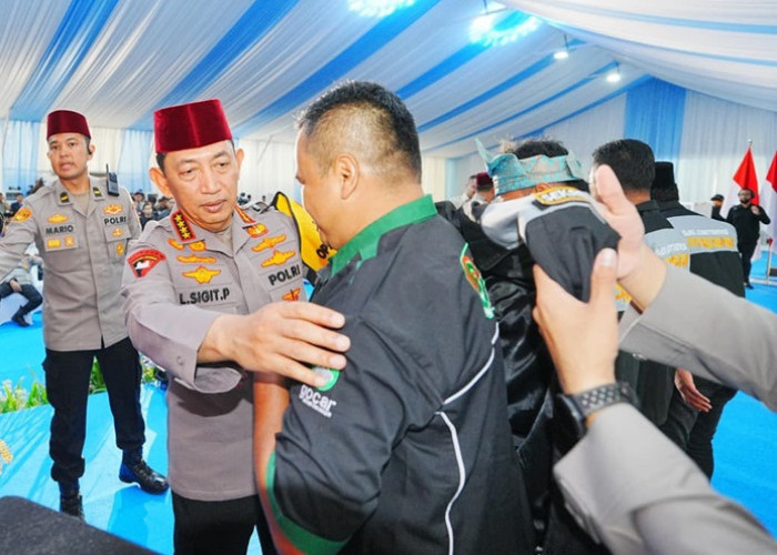 Kapolri Jenderal Sigit Beri Peringatan Keras di Riau, Ekonomi Indonesia Bisa Terancam Kalau Kita Gak Kompak!