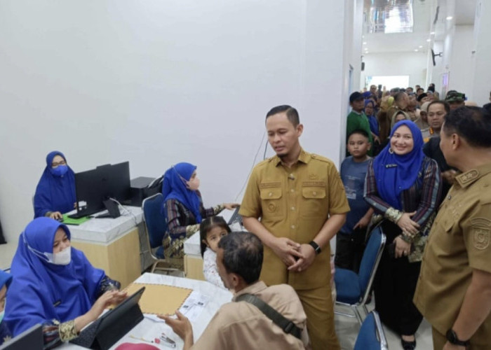 Solusi Berobat Pulang Kerja: Puskesmas Pekanbaru Kini Buka hingga Malam, Kunjungan Pasien Melonjak!