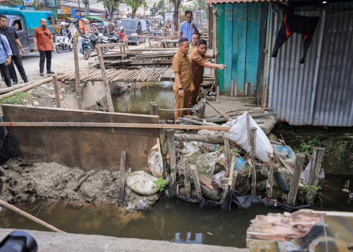 Atasi Genangan Air, Pemko Pekanbaru Kebut Pembangunan Drainase di 6 Ruas Jalan Rawan Banjir