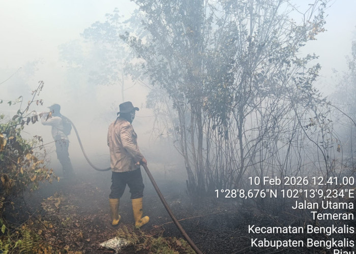 Tim Gabungan Perkuat Upaya Pendinginan Karhutla di Desa Damai Bengkalis