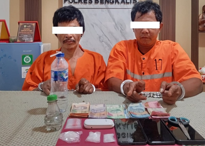 Penggerebekan Sabu di Kebun Sawit Bengkalis! Polisi Ringkus 2 Pengedar, Bandar Besar Kini Diburu