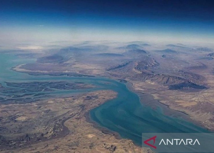 Hanya Kapal Negara Ini yang Boleh Lewat Selat Hormuz!