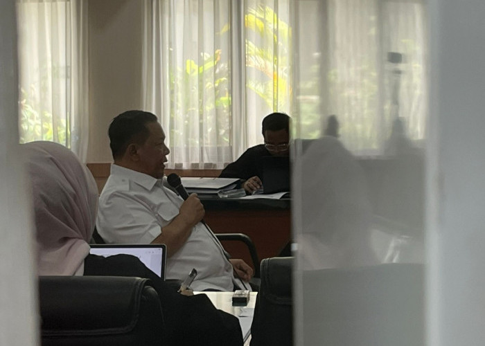 GEMPAR! Kesaksian Plt Gubernur Riau SF Hariyanto Bongkar Rahasia Abdul Wahid, Mengaku Dibuang dan Diabaikan!