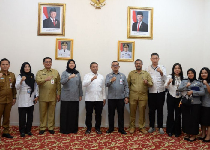 Gubernur Riau Bahas Penyesuaian Perda Perkebunan dengan UU Cipta Kerja, Bakal Jadi Omnibus Law?
