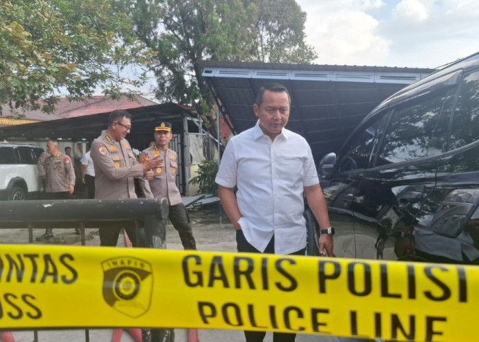 Ini Kronologi Kebakaran Hebat 2 Rumah Dinas Polri di Pekanbaru,﻿ Pemilik Sedang Umrah