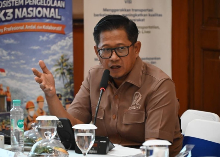 Kebakaran KM Mutiara Sentosa II: DPR Desak Pembenahan Total Keselamatan Transportasi Laut