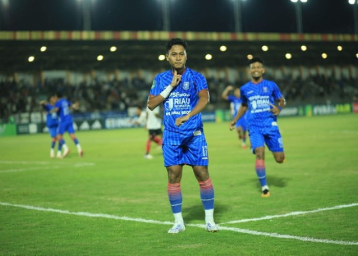 PSPS Pekanbaru Hajar Persekat Tegal 2-0! Antonio Gamaroni Cetak Gol Perdana, Stadion Rumbai Bergemuruh
