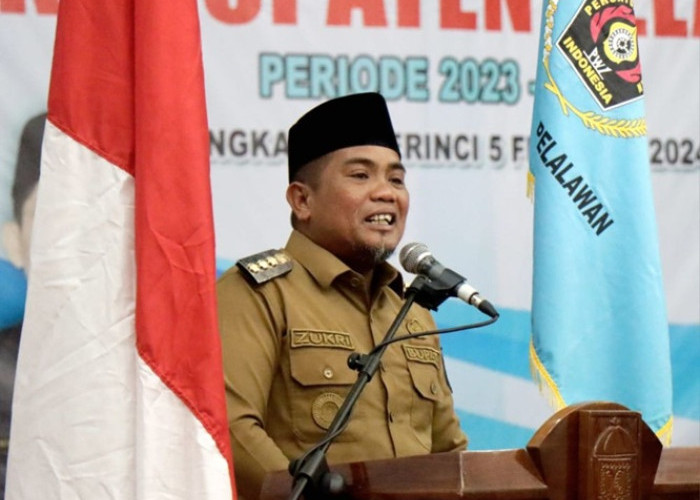 BBM Langka di Pelalawan Bikin Warga Resah, Bupati Zukri Turun Tangan Minta Pertamina Bergerak Cepat