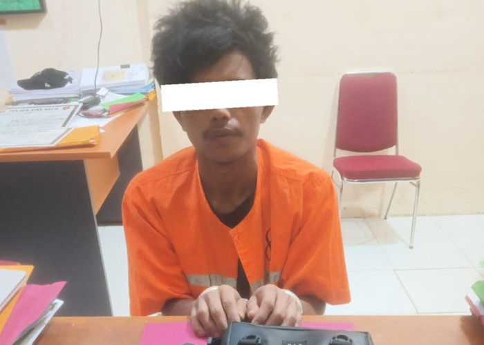 PENGGEREBEKAN KILAT DI SIAK KECIL! Bandar Sabu Bengkalis Terkepung di Rumah