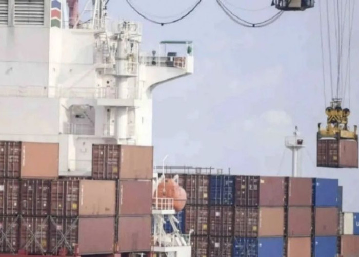 Ekspor Riau Meledak USD21,37 Miliar! Neraca Dagang Surplus Gila-gilaan, Cuan Mengalir Deras