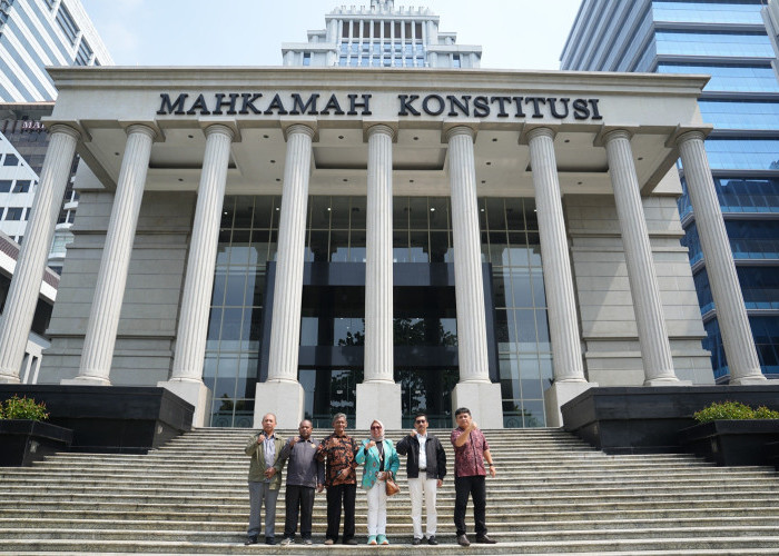 12 Akademisi Serahkan Amicus Curiae ke MK, Sebut Bank Tanah Jadi Jalan Keluar Kebuntuan Reforma Agraria