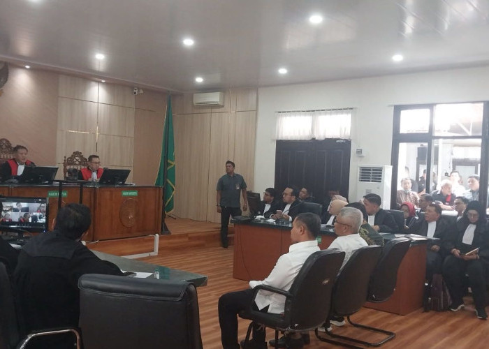 Tegas! Hakim Pastikan Sidang Eks Gubernur Riau Abdul Wahid Bebas Suap dan Intervensi
