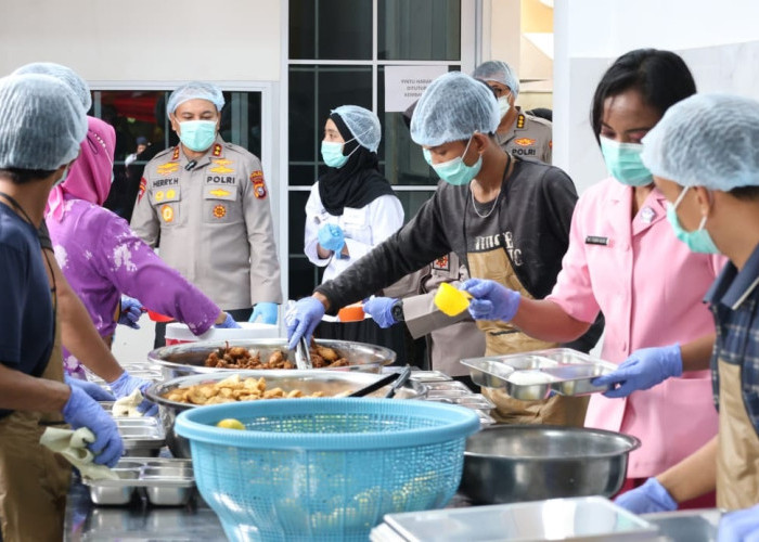 3.578 Siswa Pekanbaru Terima Makanan Bergizi Gratis, Ini Rincian Program MBG Polda Riau