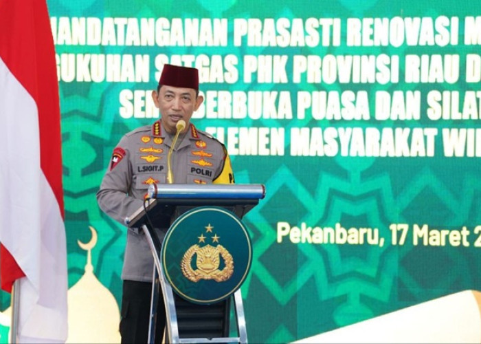 Kapolri Turun ke Riau Sapa Driver Ojol, Safari Ramadan Jenderal Sigit Bikin Suasana Adem