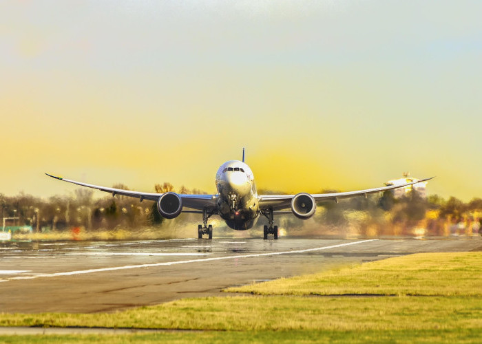 Krisis Evakuasi Timur Tengah: Ribuan Warga Asing Terjebak di Tengah Konflik Iran