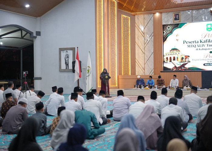 Bonus Naik 10 Persen dan Hadiah Umrah Tetap Diberikan, Bupati Afni Lepas Kafilah MTQ Siak