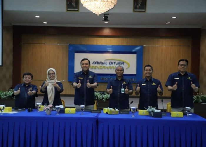 Ekonomi Riau Juara! Penerimaan Negara Tembus 129 Persen, Defisit Anggaran Berhasil Dipangkas