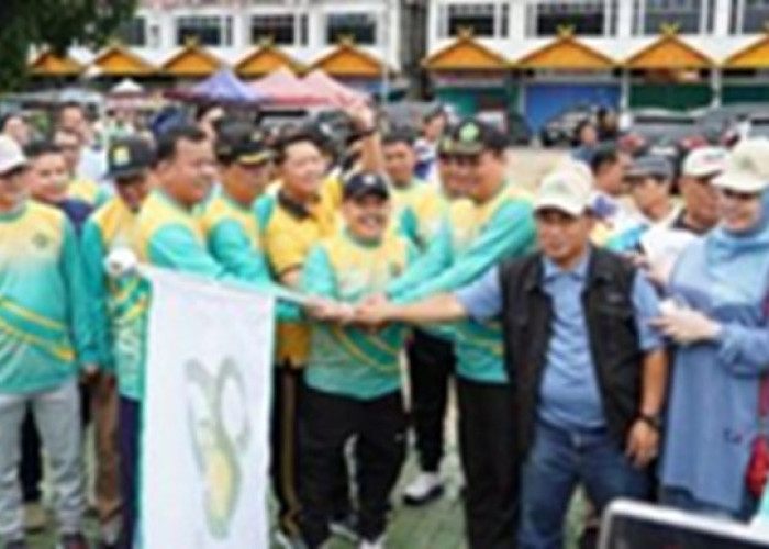 Jalan Sehat HAB Ke-80 Kemenag di Teluk Kuantan: 5.000 Peserta Tumpah Ruah, Simbol Harmoni Riau!