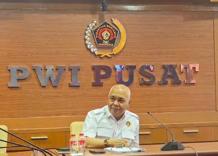 PWI Minta Hotman Paris Klarifikasi dan Minta Maaf, Tegaskan Martabat Wartawan Tak Boleh Direndahkan